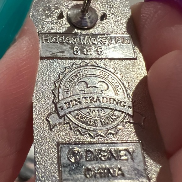 FREE w/ Purchase! Disney Pin 2010 China Hidden Mickey 5 Of 5 - Picture 4 of 5